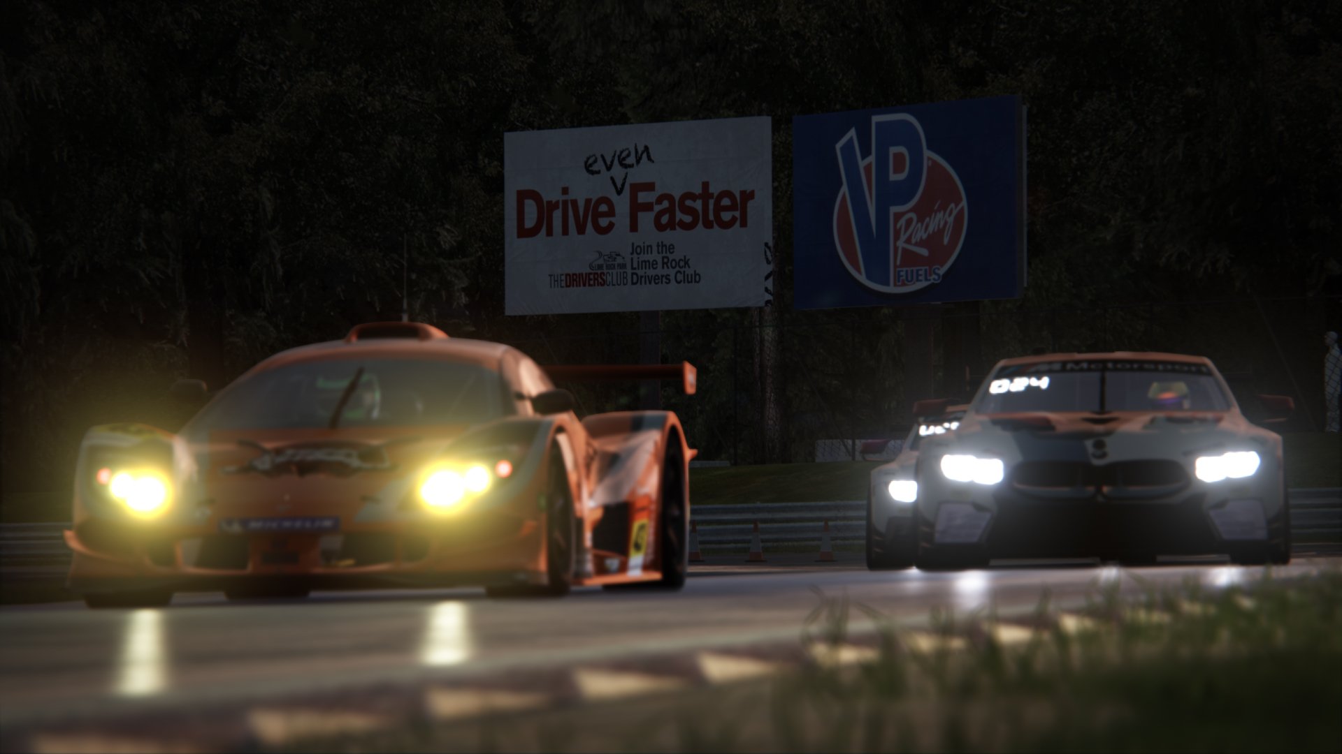 外线射手状态火热，带领球队风光夺冠，外线球员和内线球员