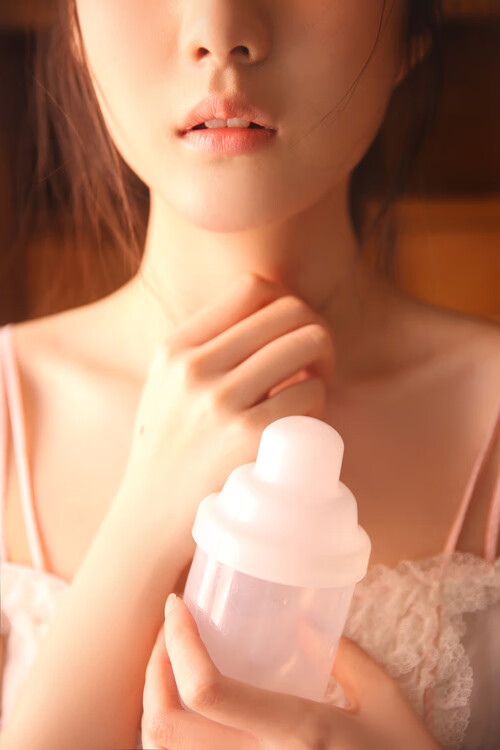 是否应鼓励球队开展球员文化调研计划，什么样的行为符合球队文化