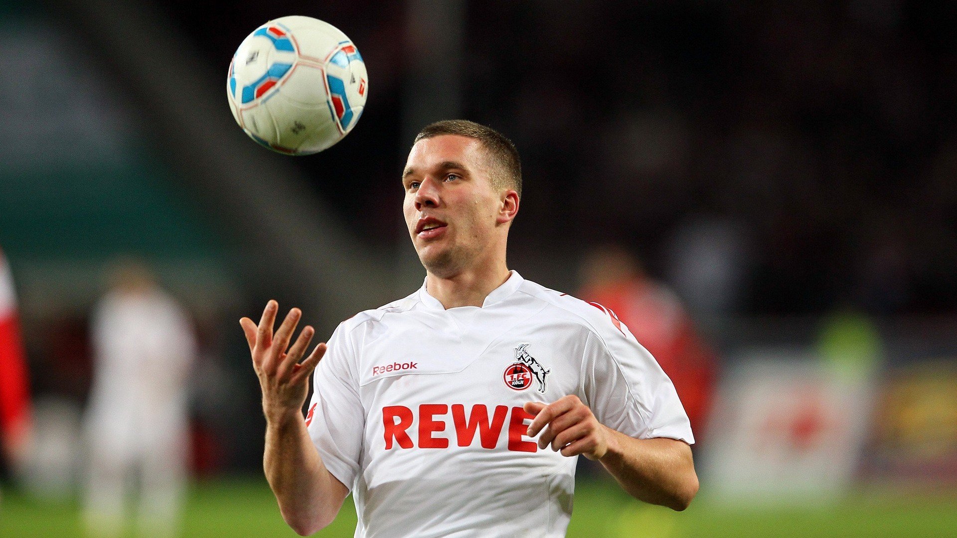 历史回顾：那些令人难忘的欧冠经典瞬间，欧冠历史夺冠